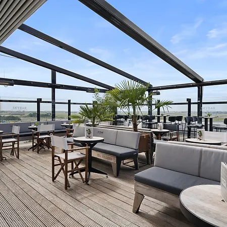 Corendon Amsterdam Schiphol Airport, A Tribute Portfolio Hotell 4*