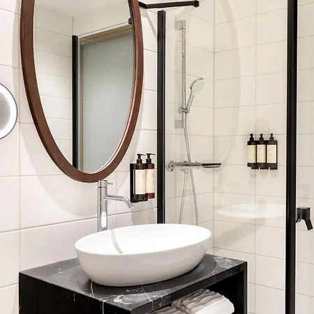 Corendon Amsterdam Schiphol Airport, A Tribute Portfolio Hotel