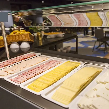 Corendon Amsterdam Schiphol Airport, A Tribute Portfolio Hotel