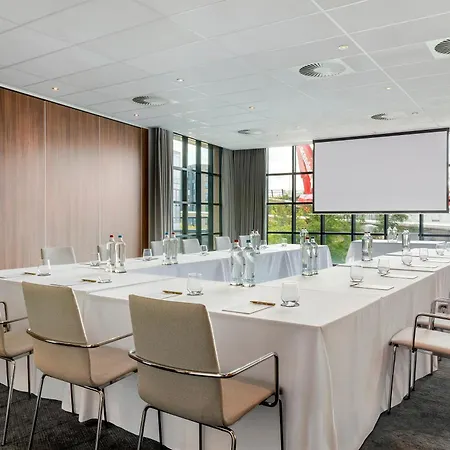 Otel Corendon Amsterdam Schiphol Airport, A Tribute Portfolio